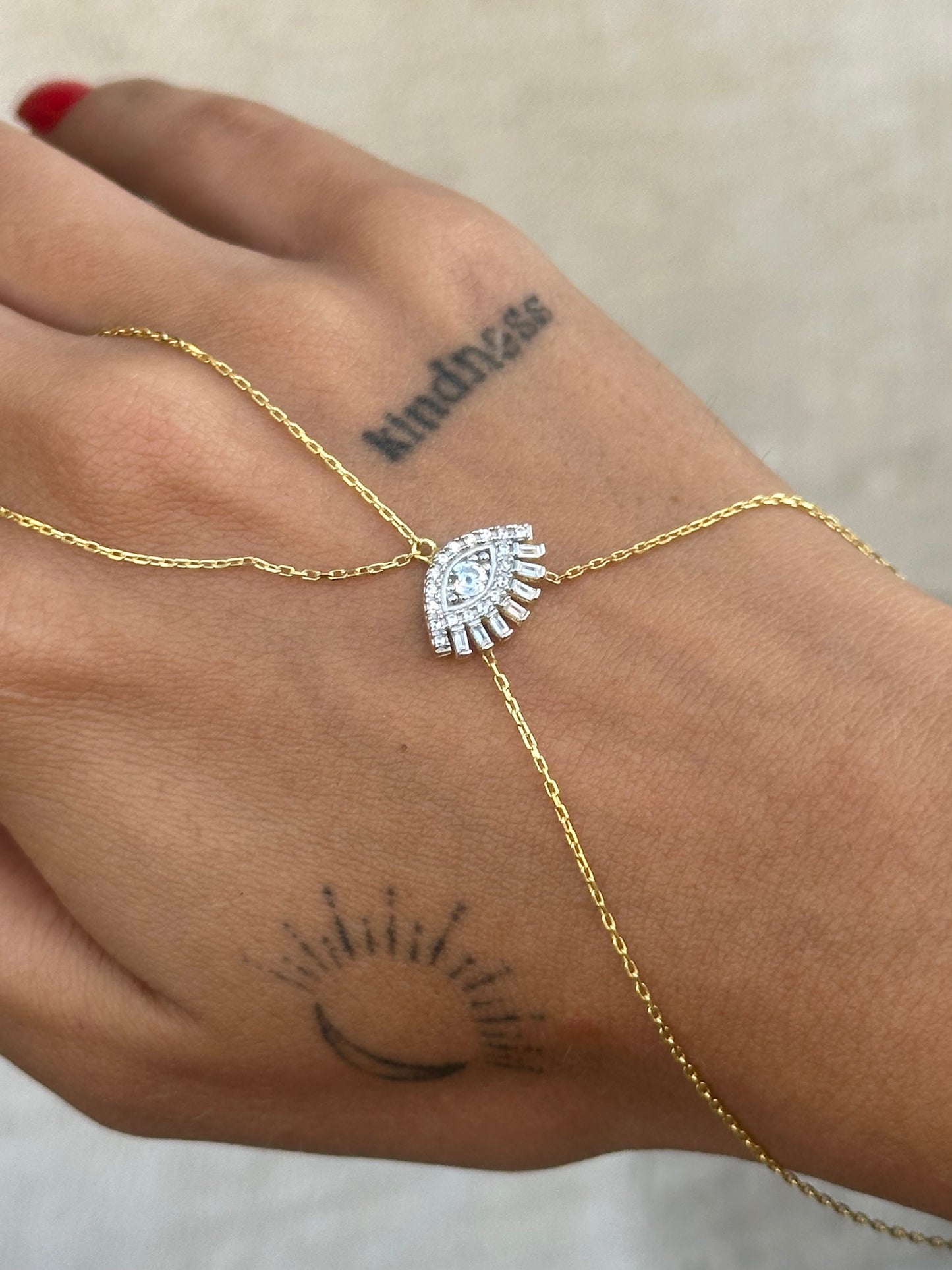 Zeyra Hand Bracelet