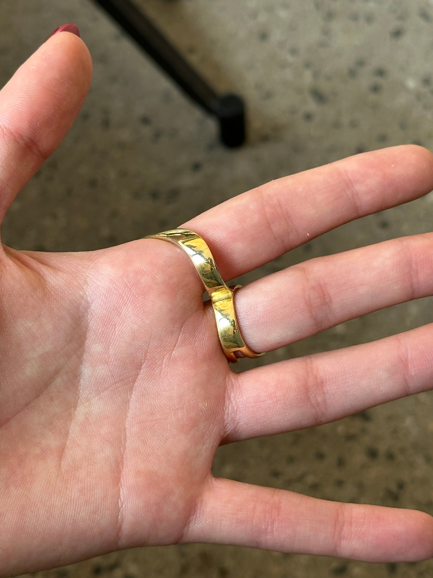 The 925 Two finger Royal ring