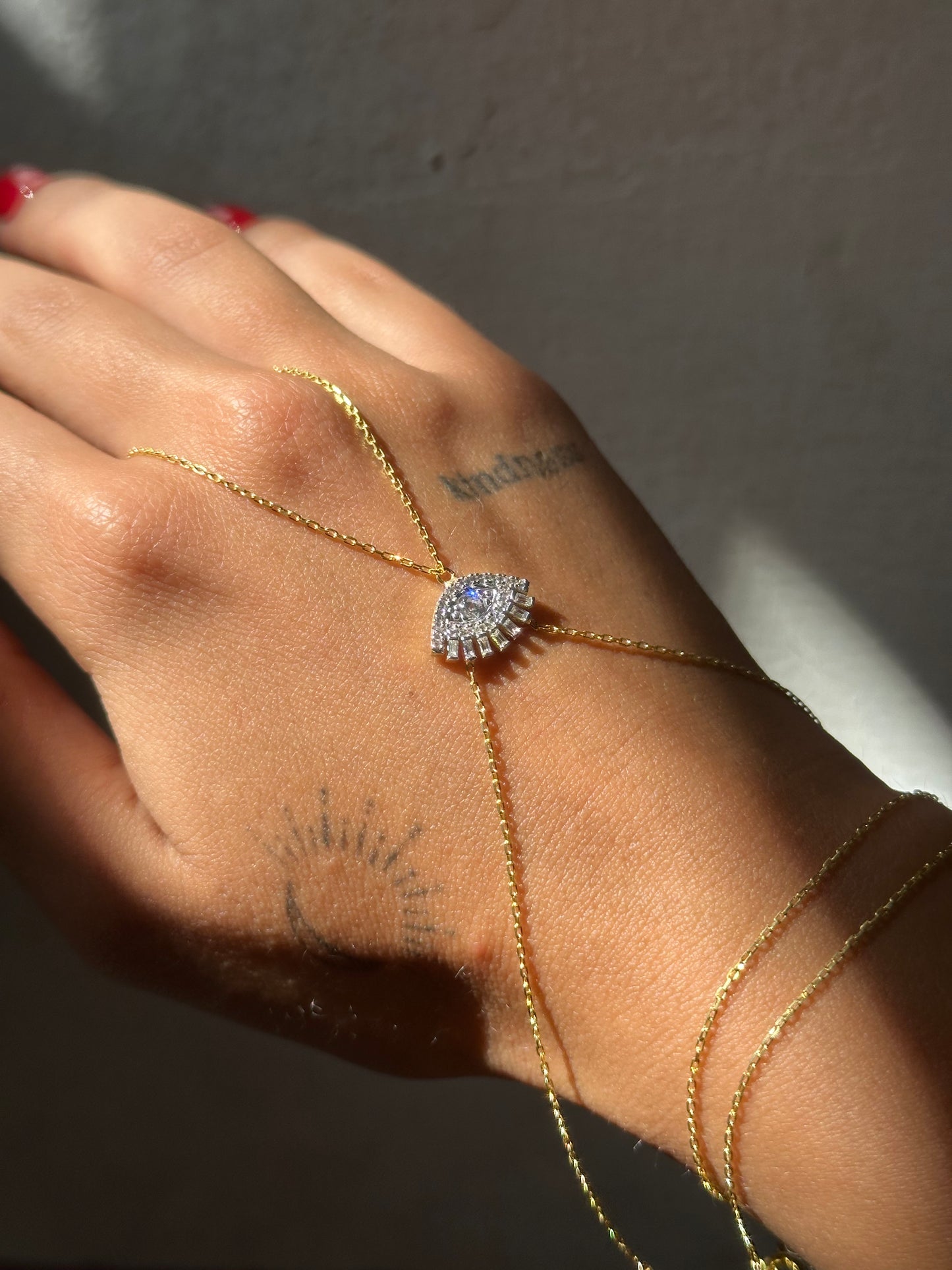 Zeyra Hand Bracelet