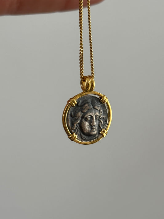The 925 Medusa’s first love necklace