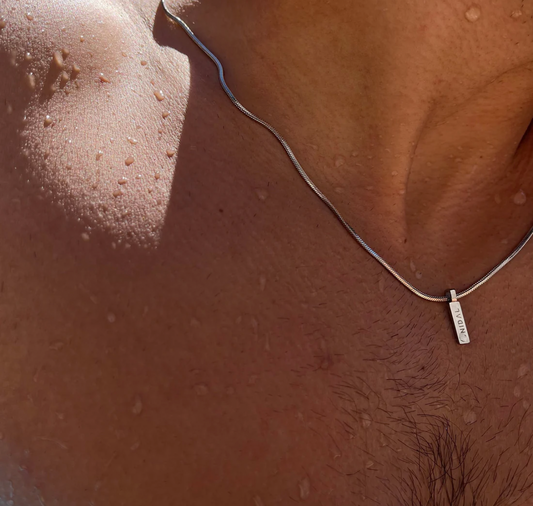 Minimal Plaque Necklace