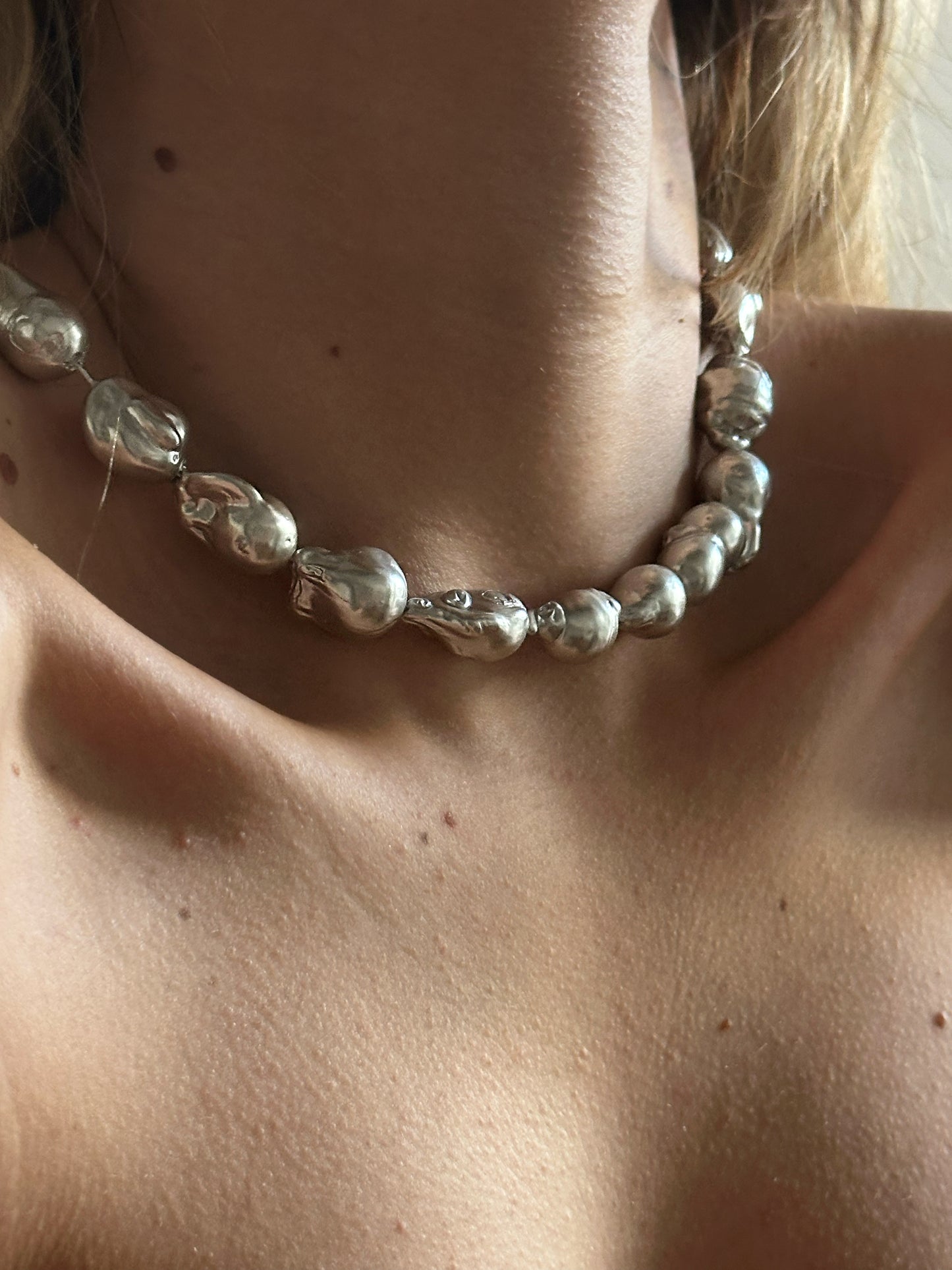 Moltena pearl necklace