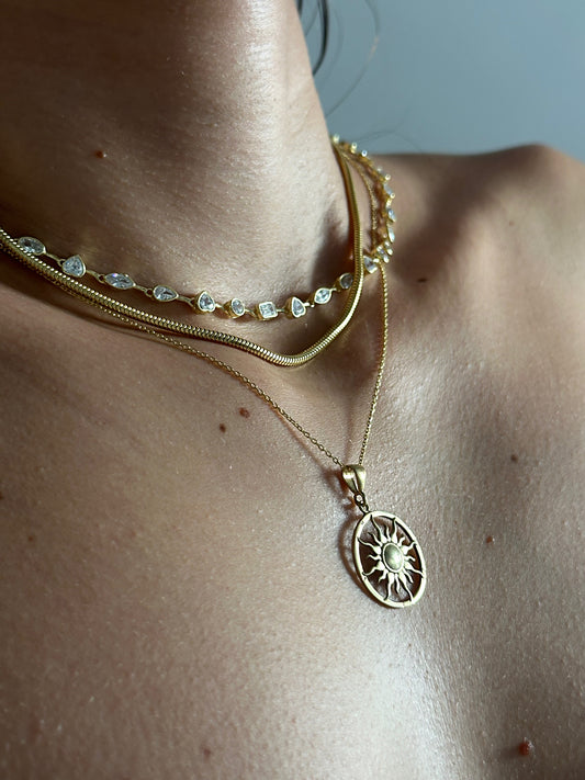 Güneşin Laneti kolye