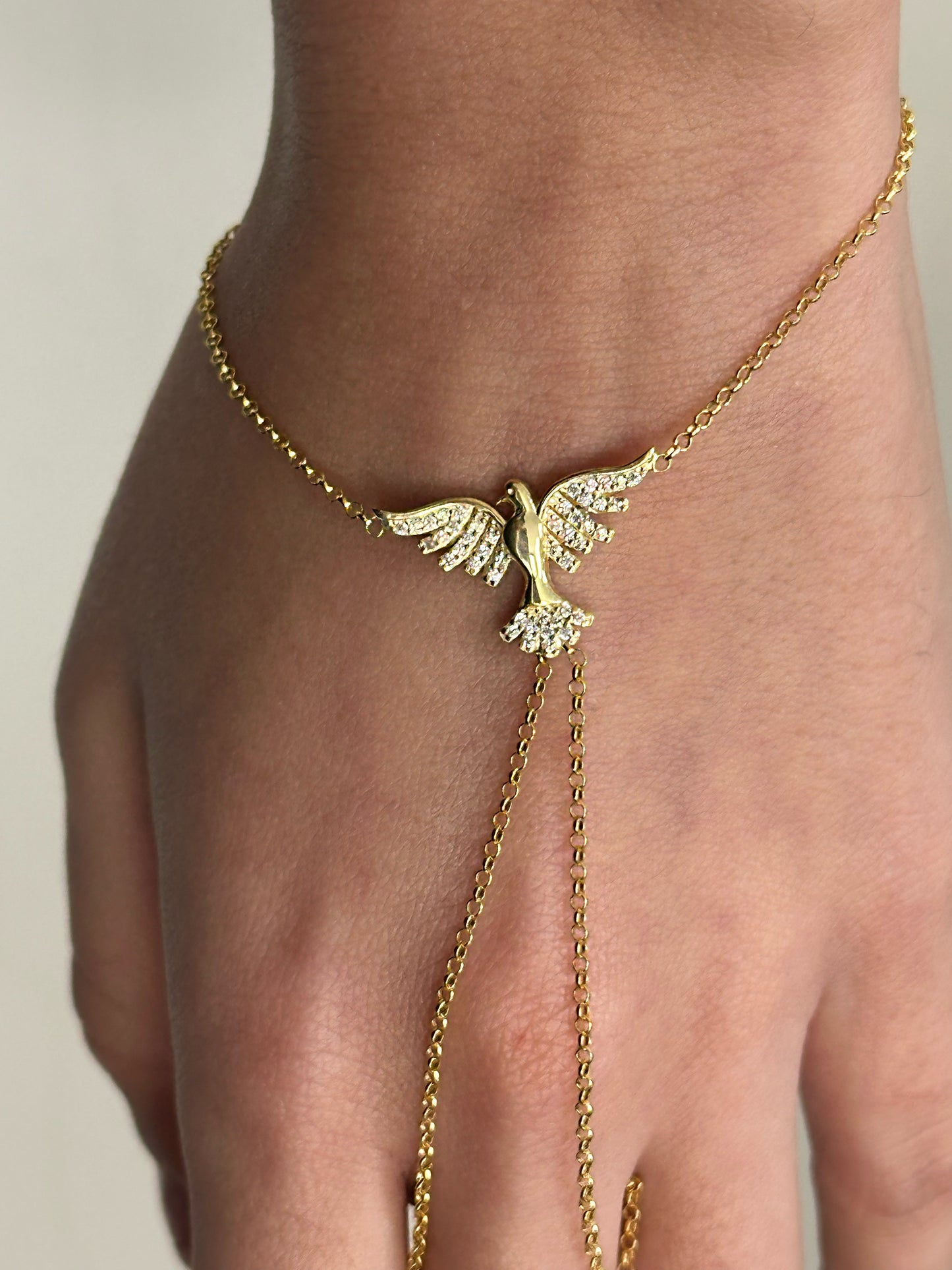 ''From The Ashes'' şahmeran