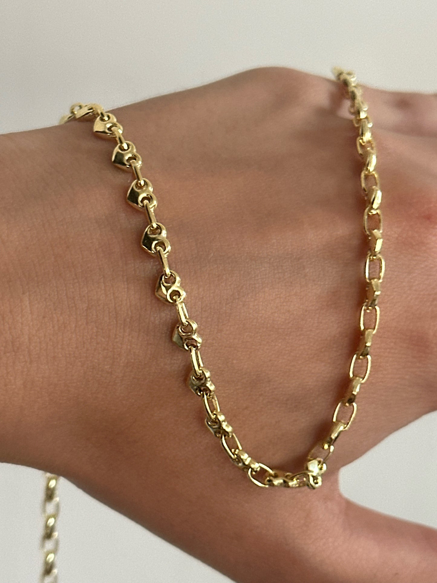 Amora chain necklace