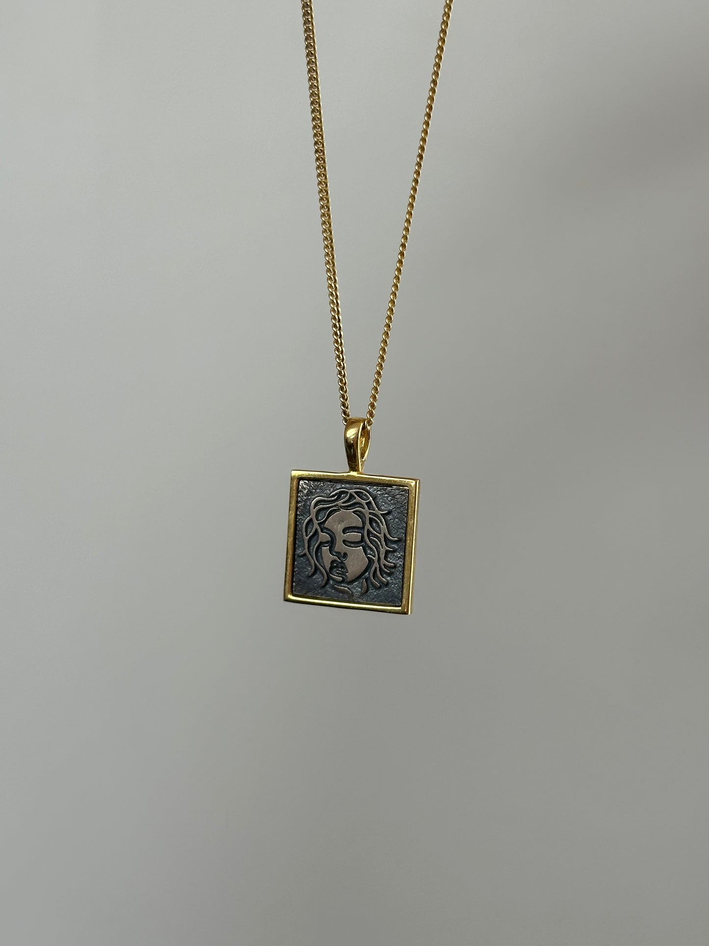 925 abstract face square pendant necklace