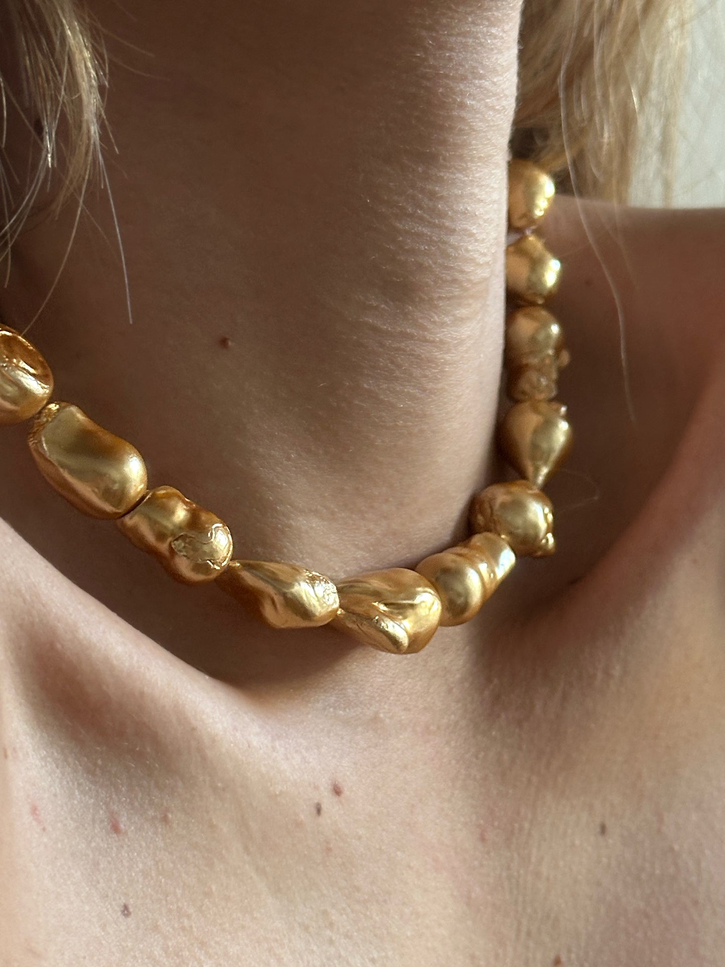 Moltena pearl necklace
