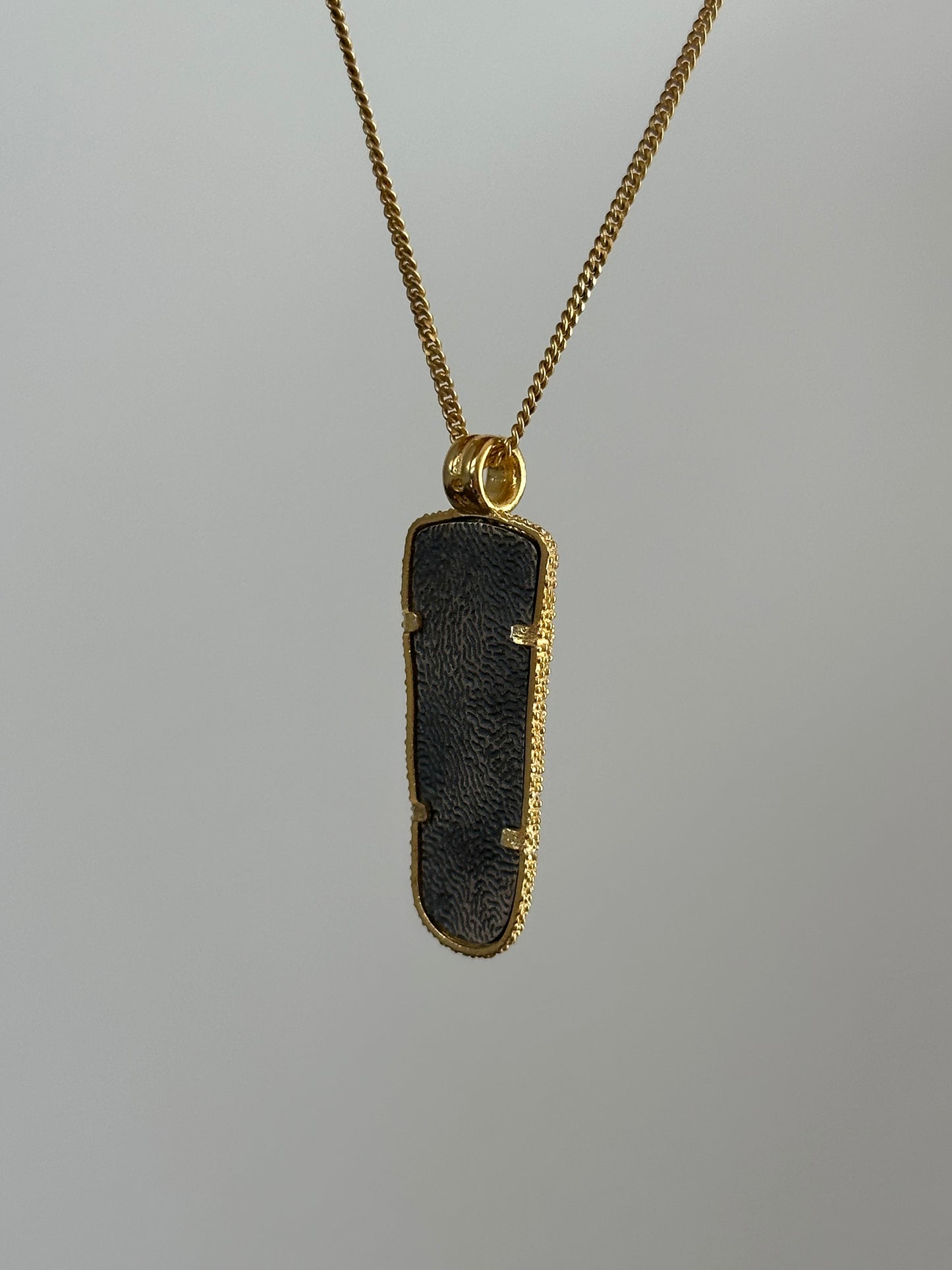 The 925 “Let the Poems” necklace