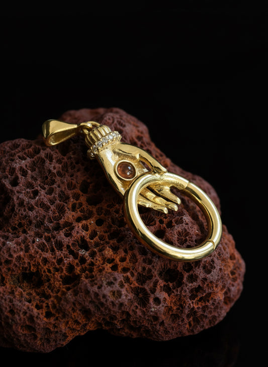 Naïve hand charm lock