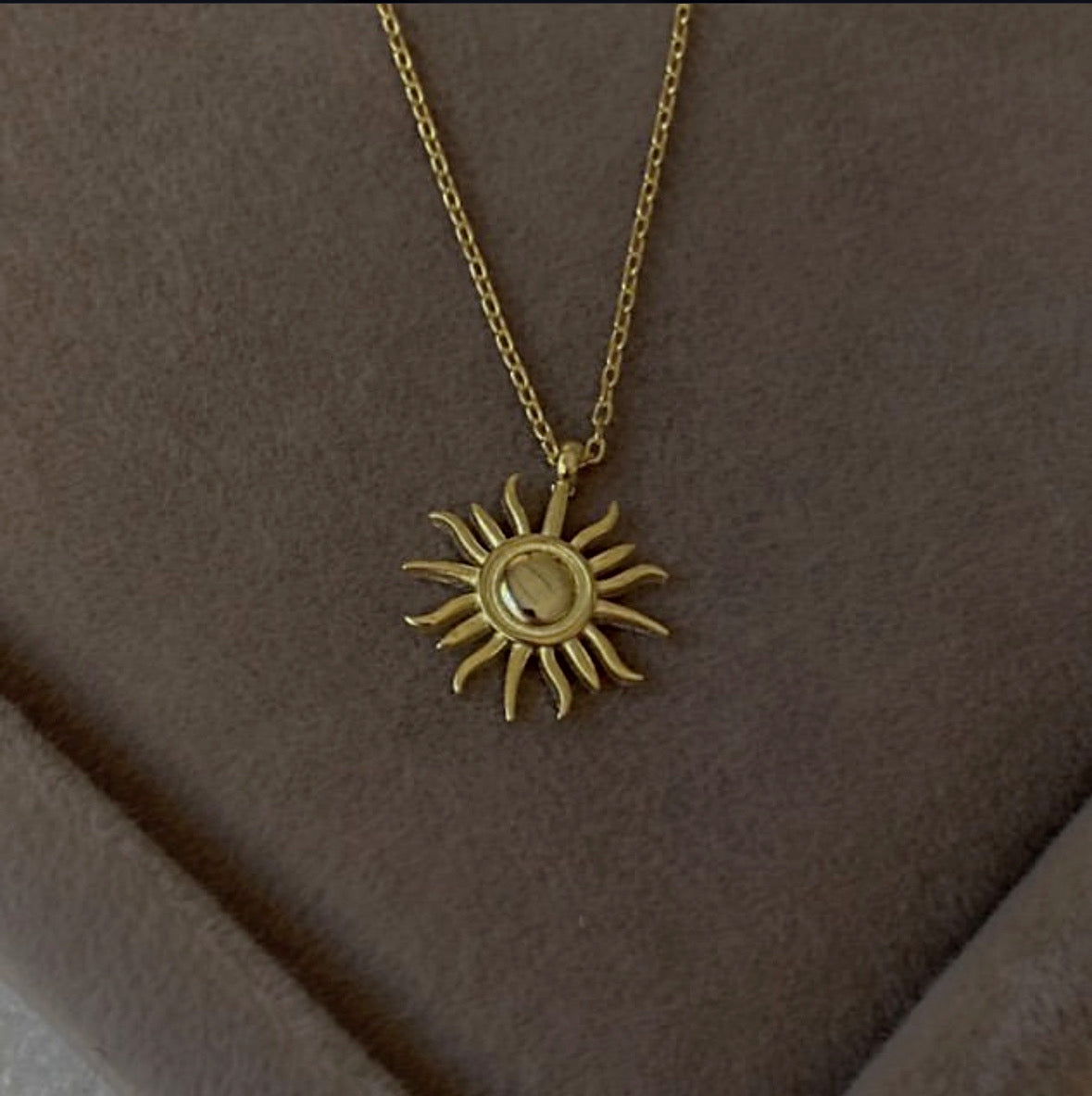 The 925 Sun necklace
