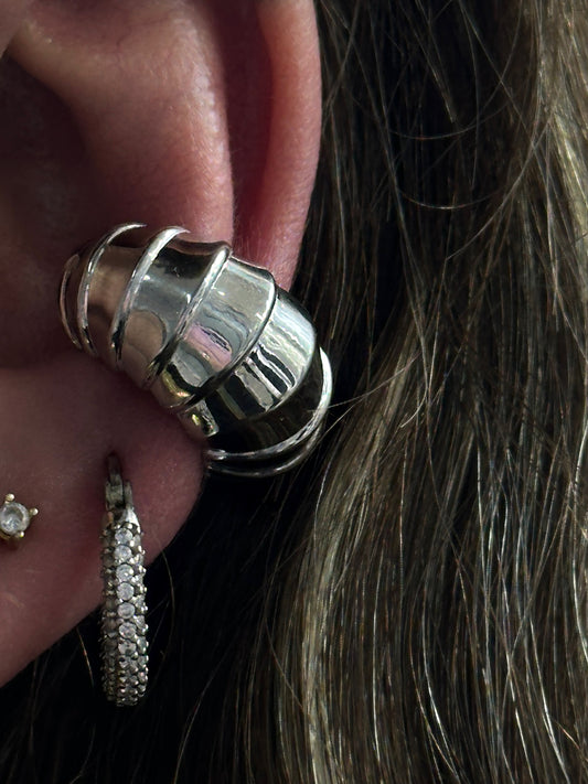 925 Caterpillar Ear cuff