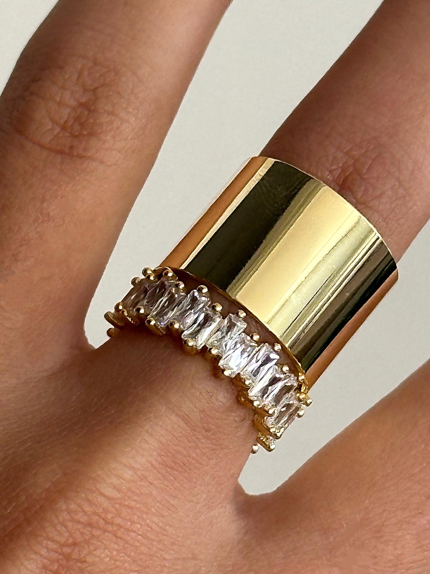 The 925 Ful round baguette zirconium ring