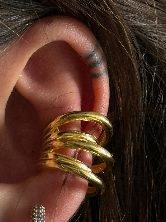The 925 Dimension ear cuff