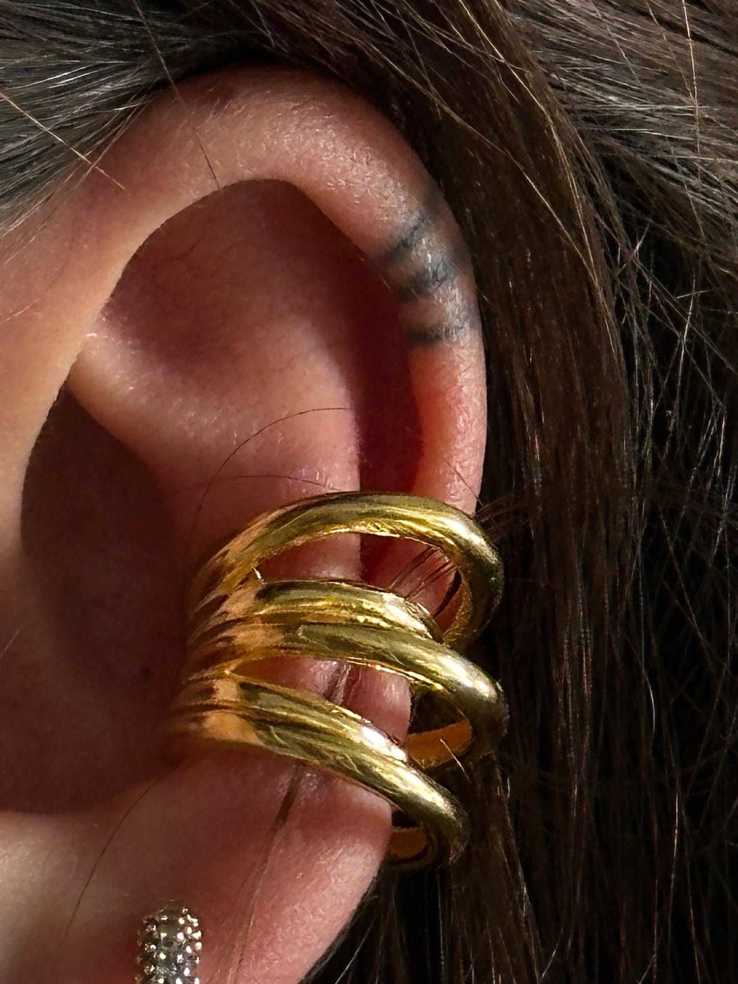 Dimension ear cuff