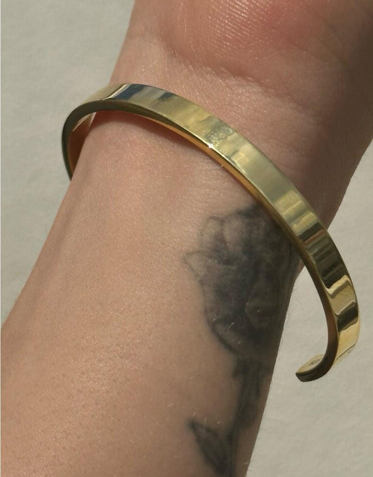 The 925 handcuff bracelet