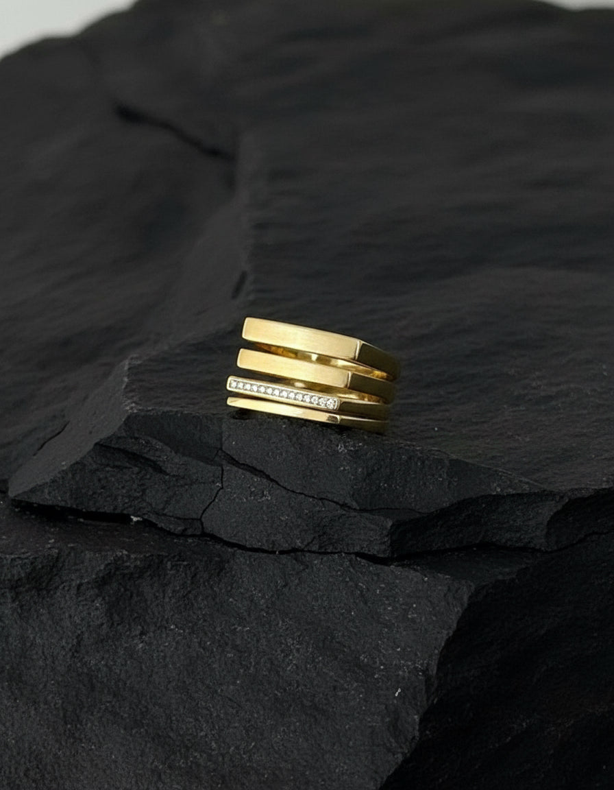 The 925 stripe ring