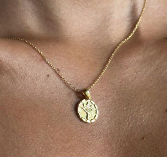 The 925 charm Horus eye necklace