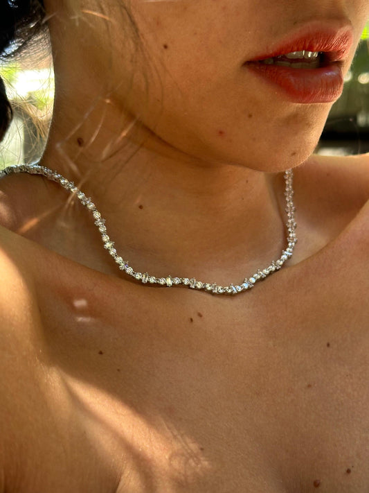 The İrregular tennis necklace