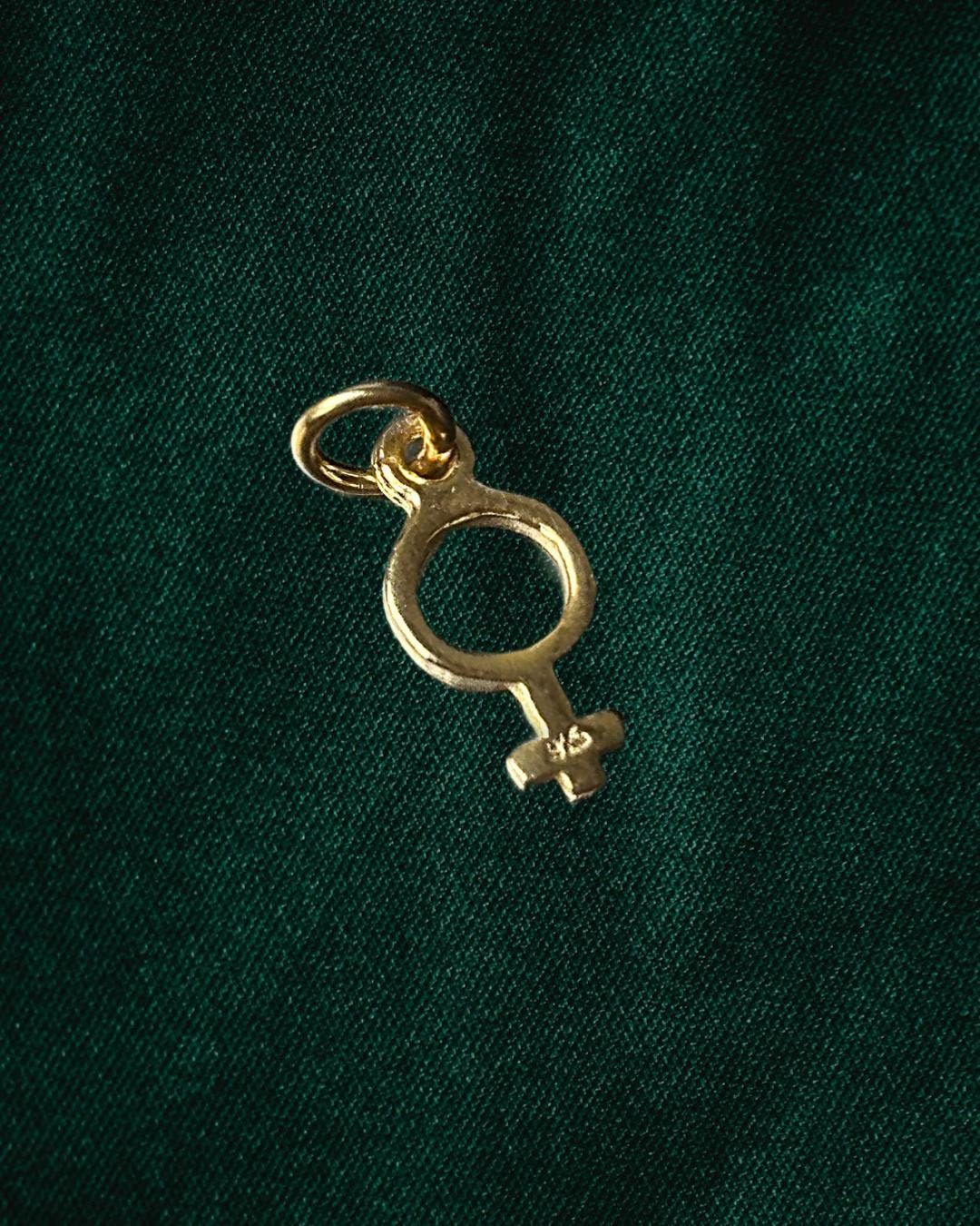 The 925 Woman charm