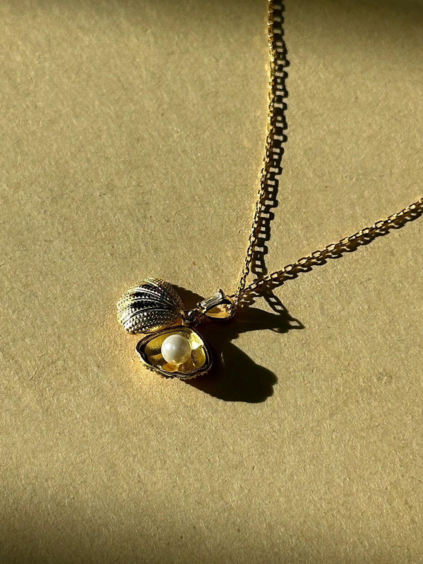 The 925 Rare Pearl necklace