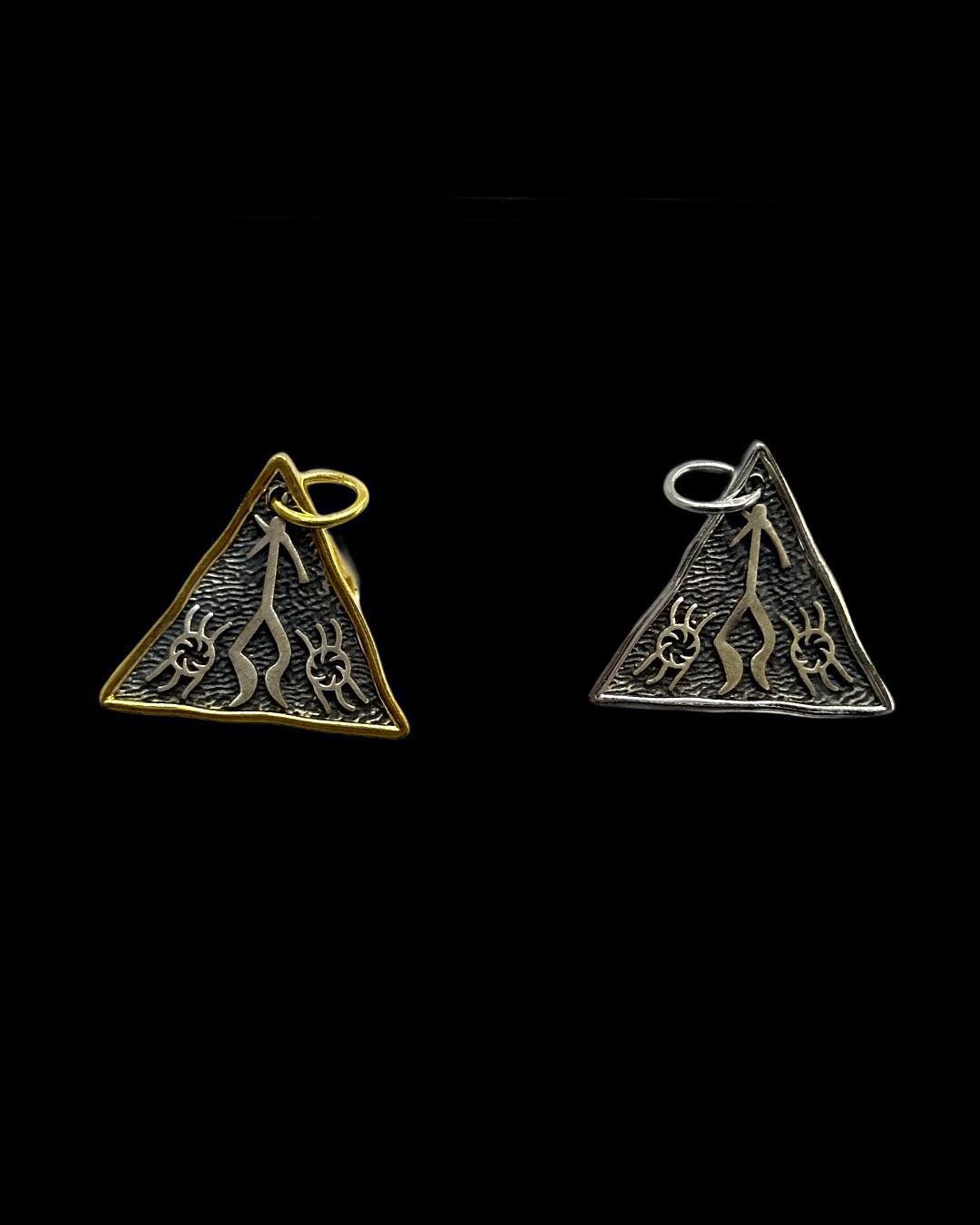 The 925 Triangle Curse necklace