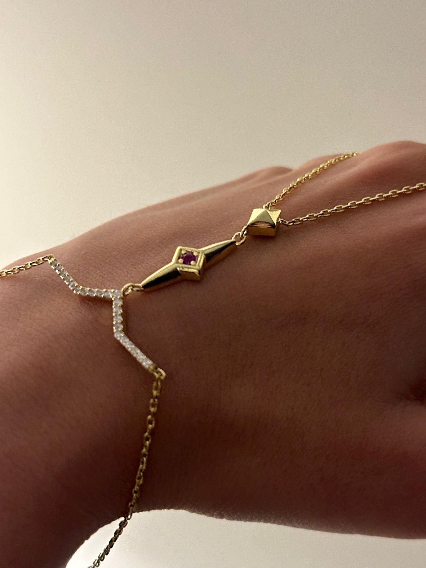 Lunar Seraph şahmeran