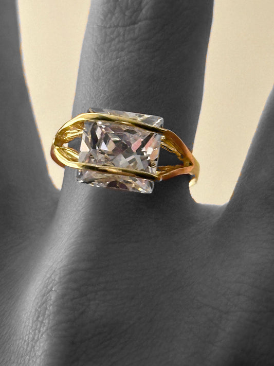 The 925 Golden Hug ring