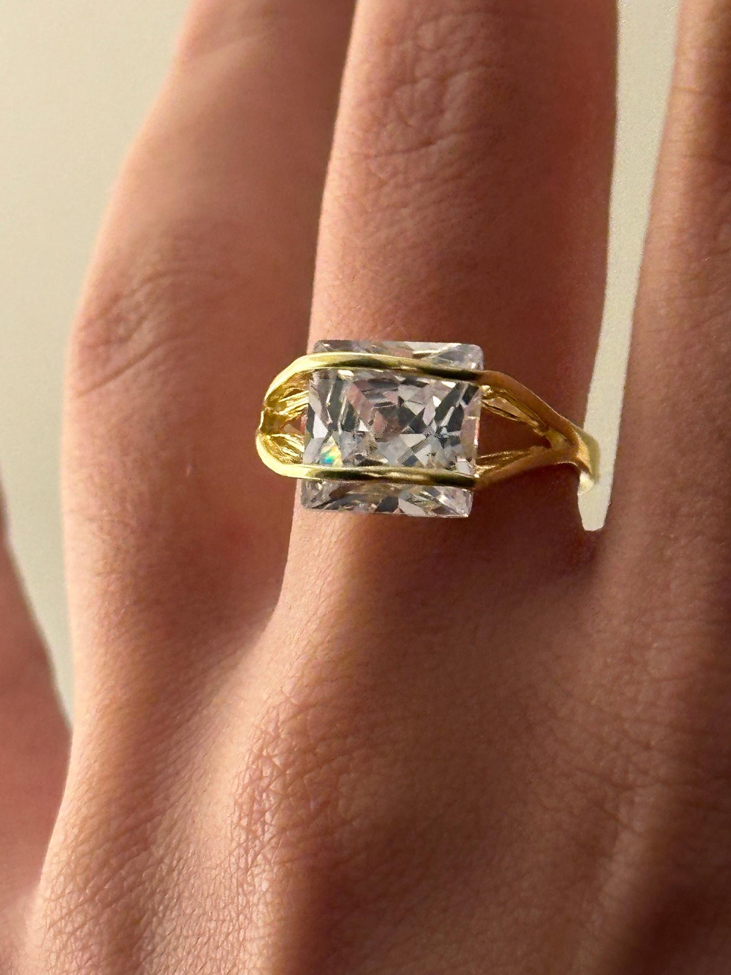 The 925 Golden Hug ring