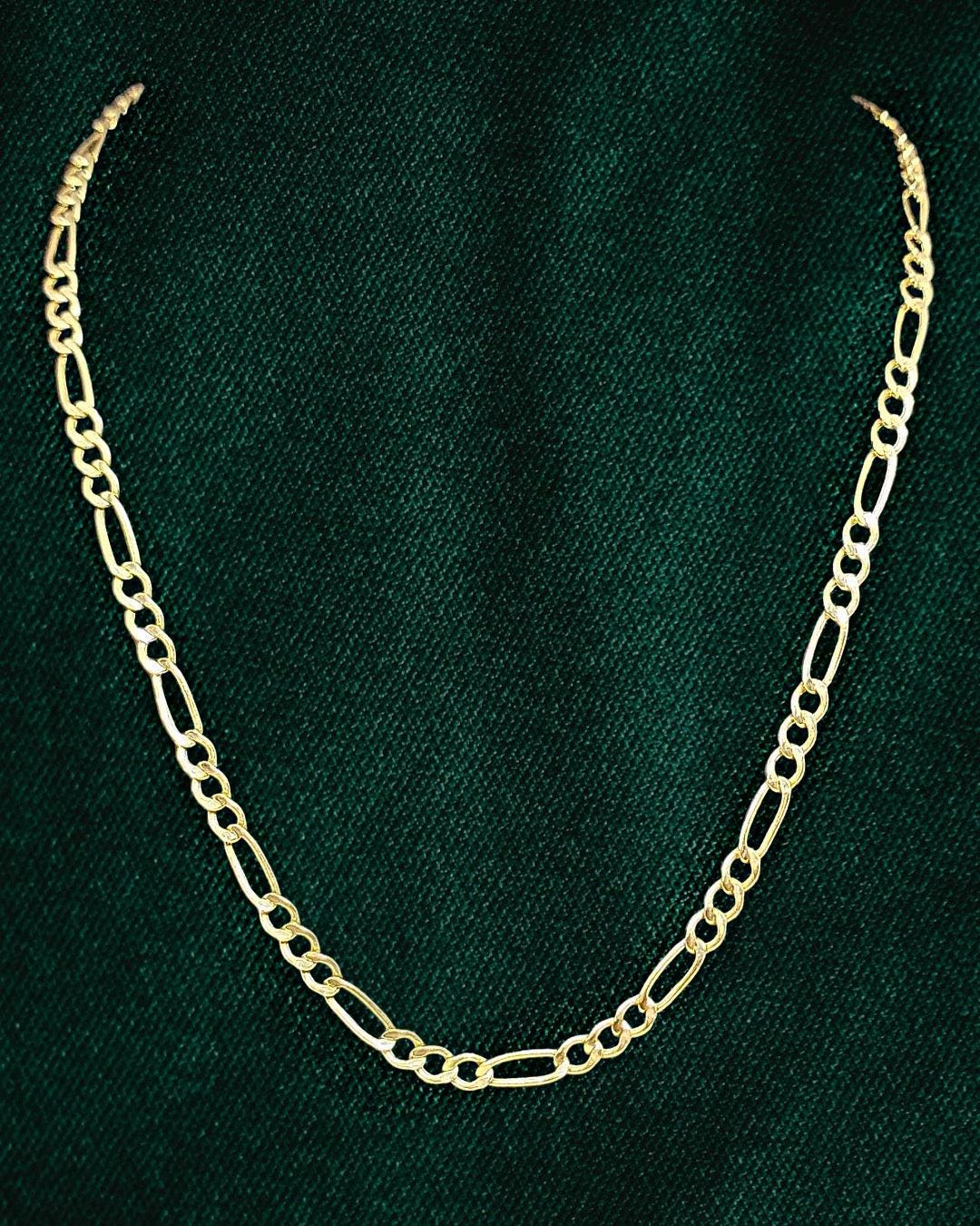 The 925 Figaro chain