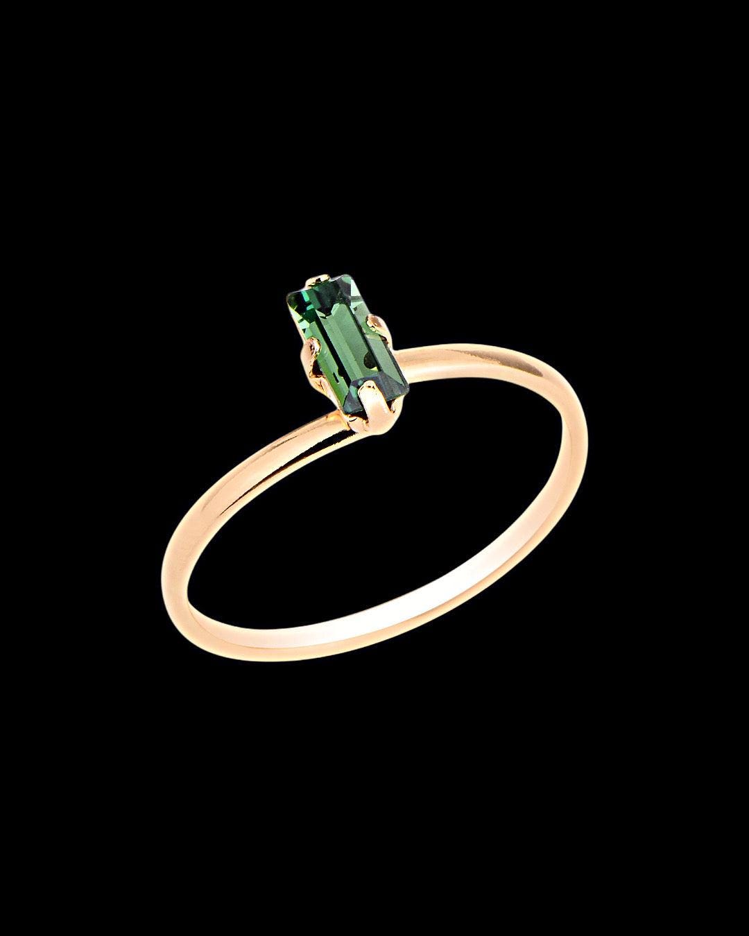 The 925 Classy Swarovski ring