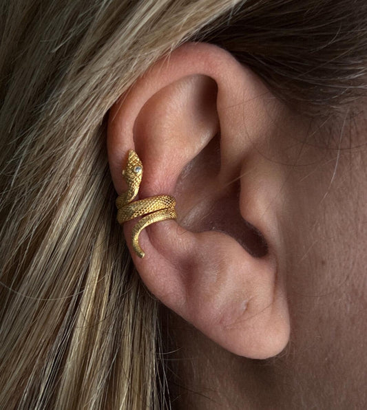 The 925 s ear cuff