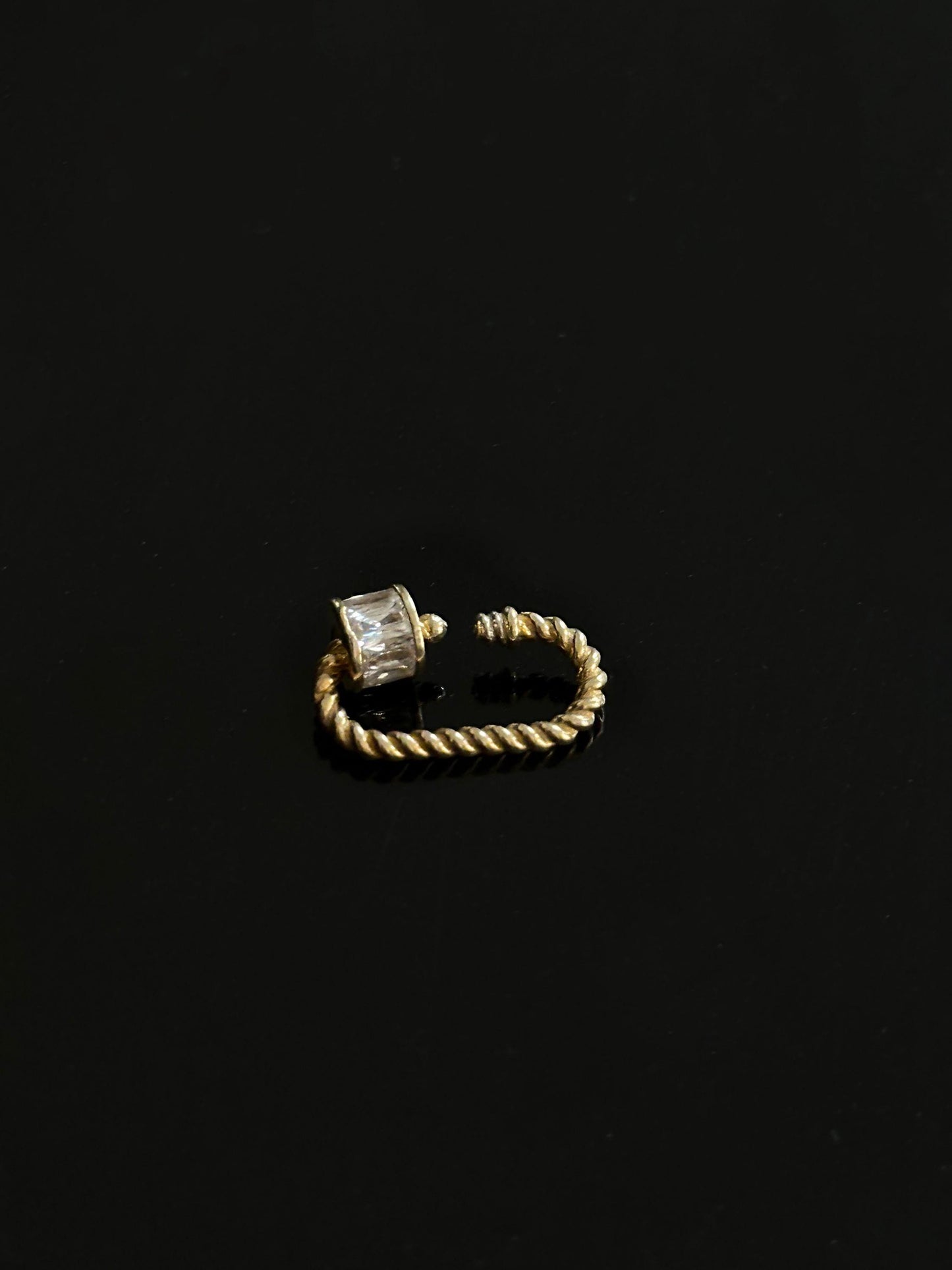 The 925 Twist charm lock