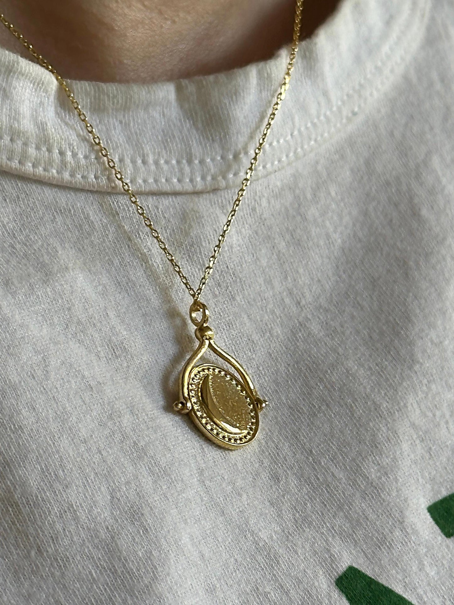 The 925 rotate necklace