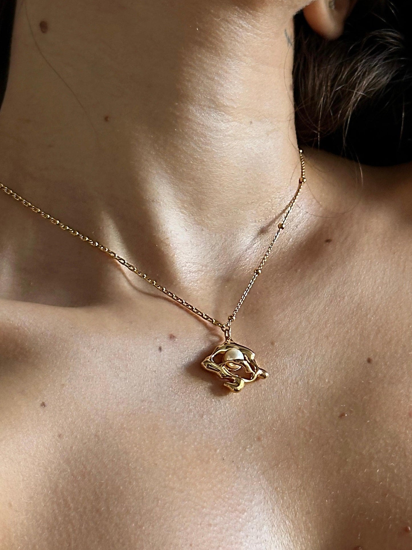 The 925 Mysterious Pearl Necklace