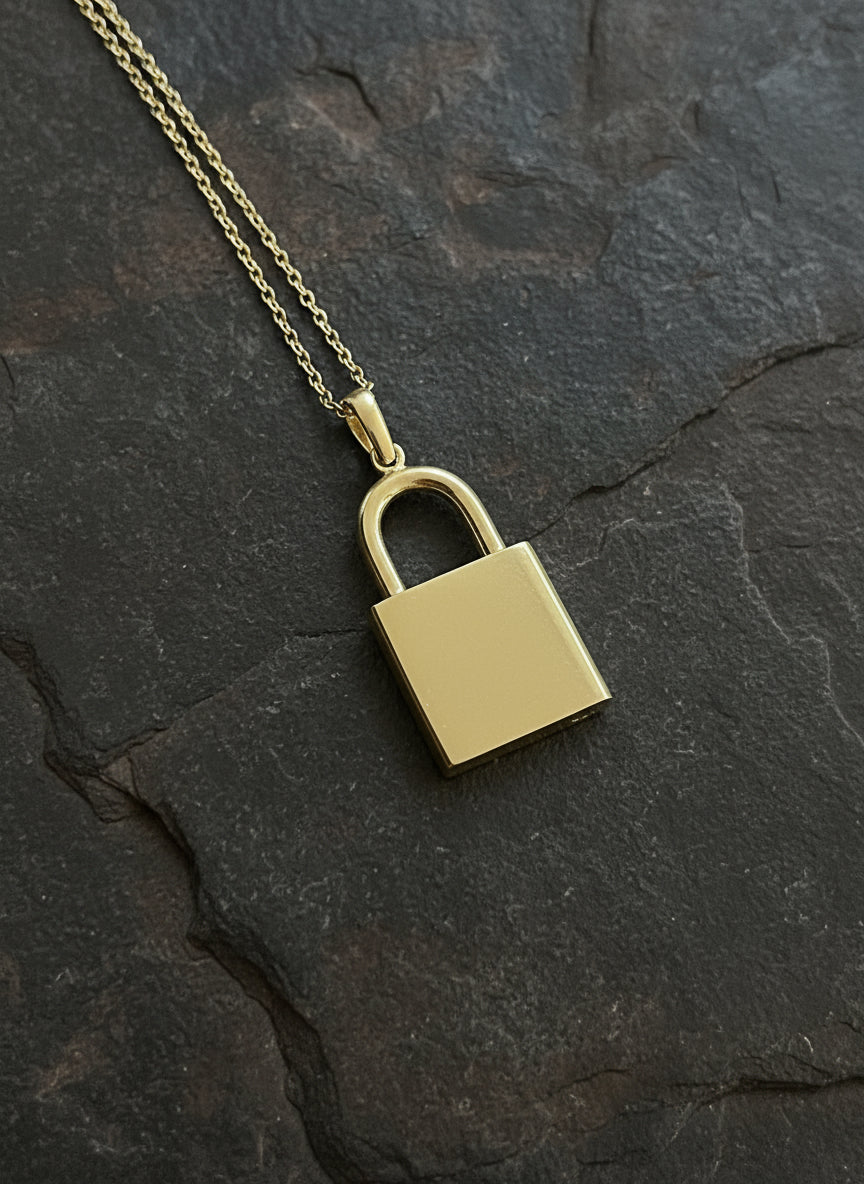 The 925 Locked Down necklace
