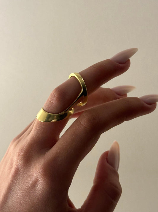 The 925 Zephyr Arc ring