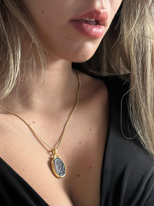 The 925 Golden Seal Cameo Necklace