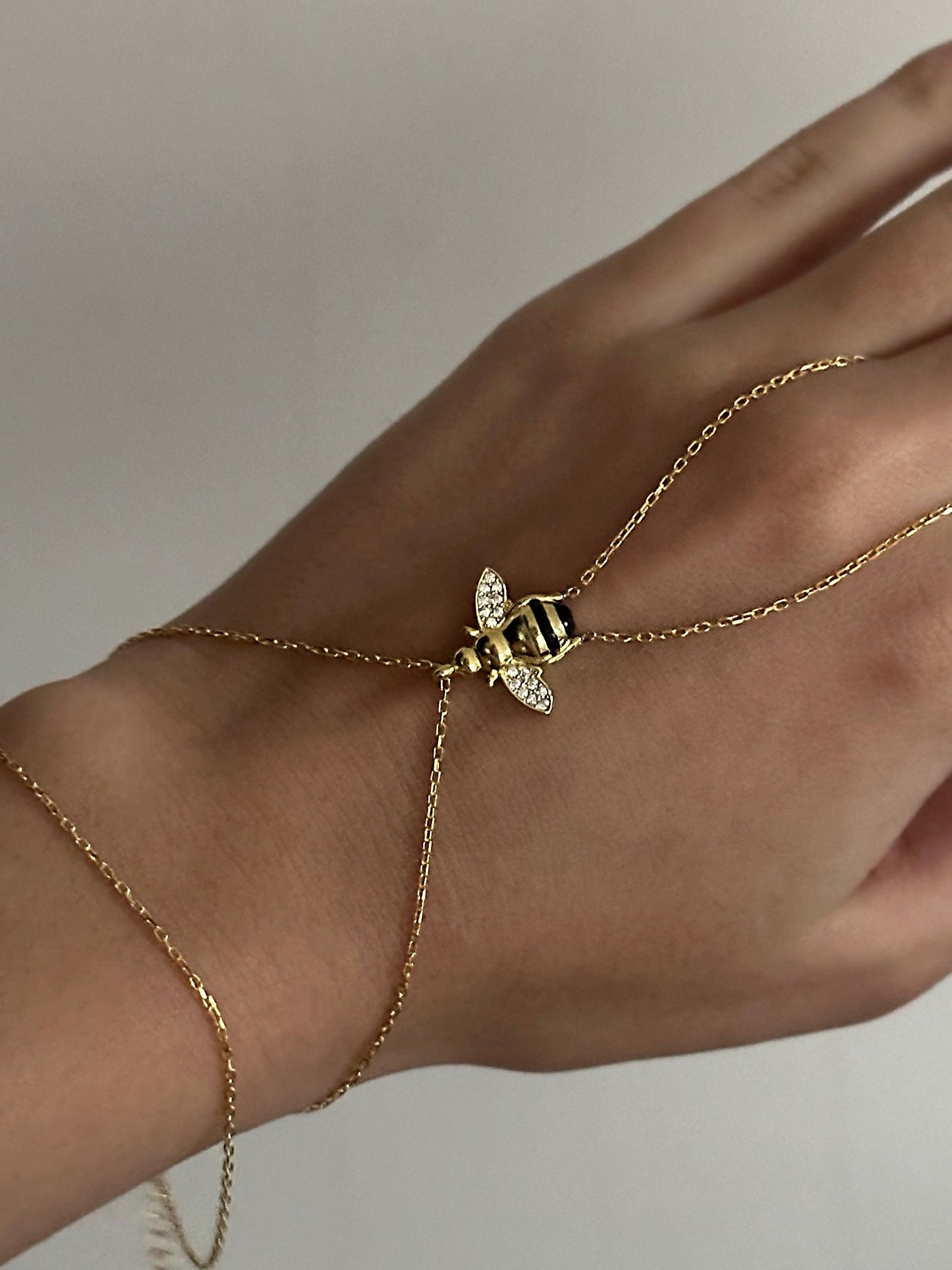 The 925 Bee Handcuff
