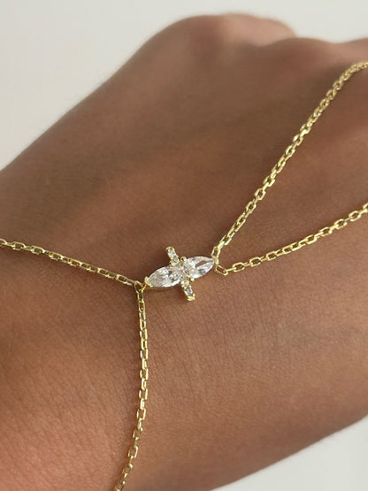 Nairi Hand Bracelet