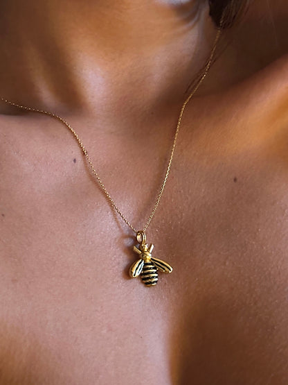 925 Large Bee necklace