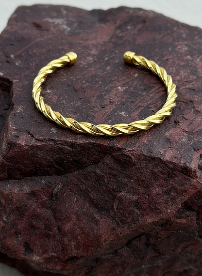 925 Twist Bangle
