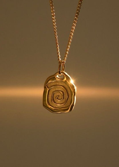 925 Spiral plaque necklace