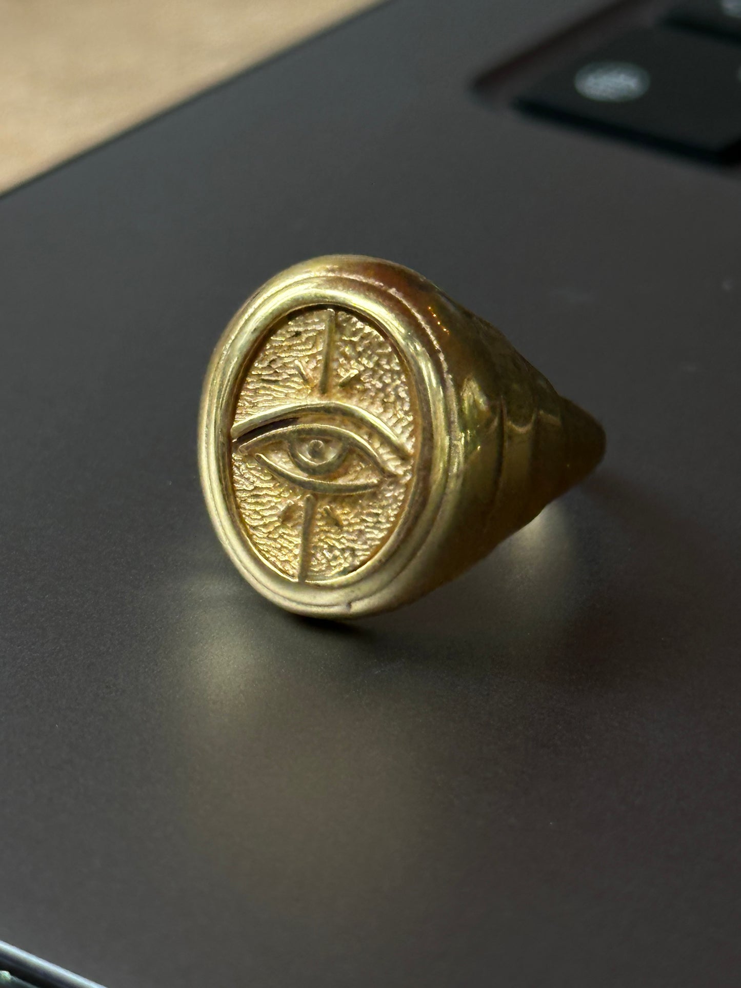 Ra's eye ring