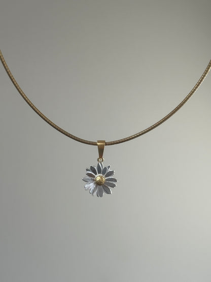 Daisy choker necklace