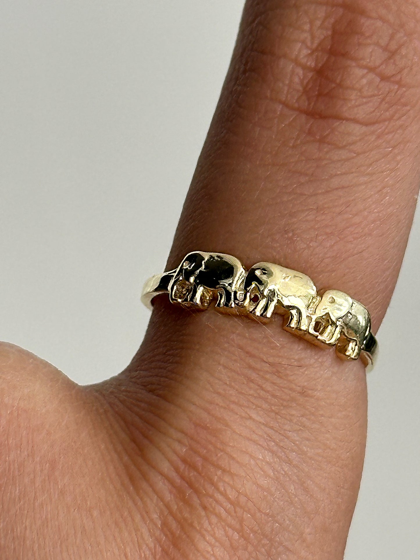 925 Three Elephant ring