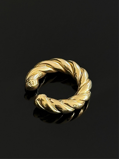 The 925 Twist it Ear Cuff