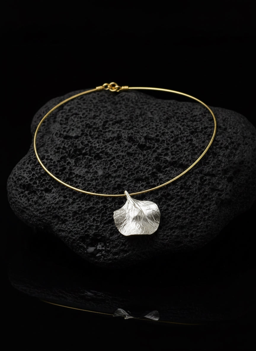 Irregular Choker Necklace