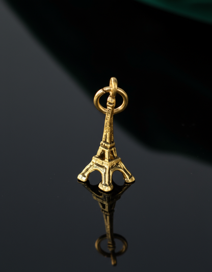 Eiffel Kulesi Charm