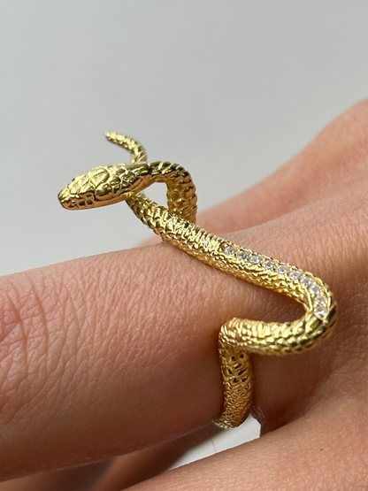 The 925 Antha ring