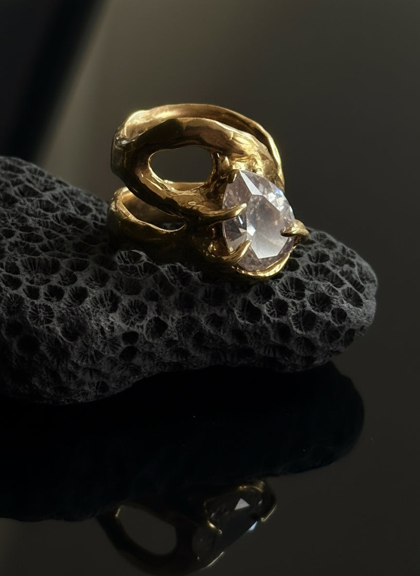 Silent Muse Ring